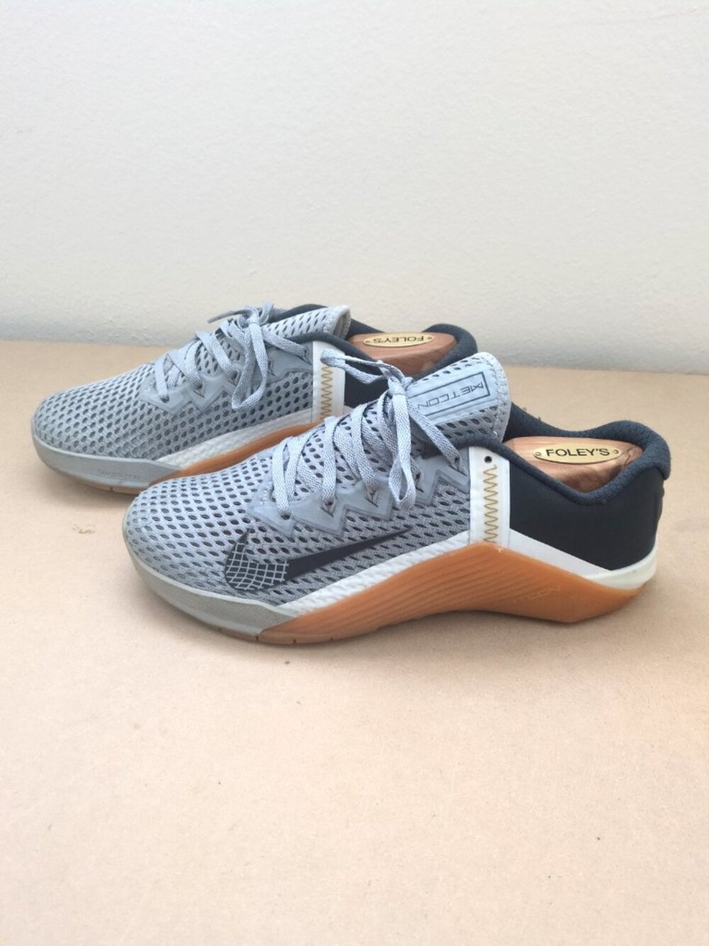 Nike Metcon 6 Men's Size 8 Gray/White Mesh Training Shoes